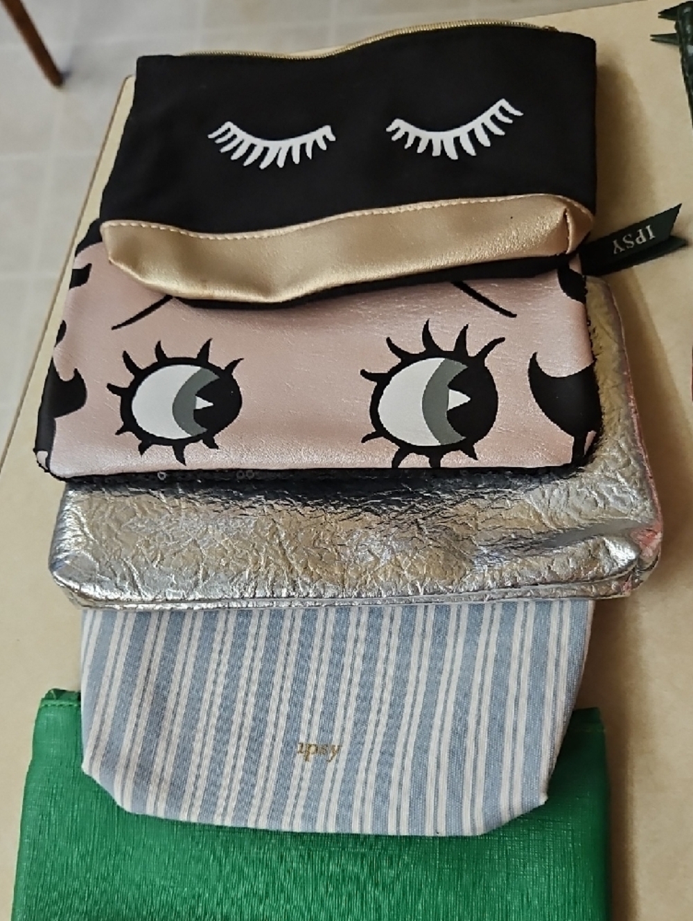 ipsy Makeup Accesory Pouch Set, 18 Total - Picture 3 of 8